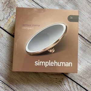 Simple human make up mirror, brand new haven’t being use
